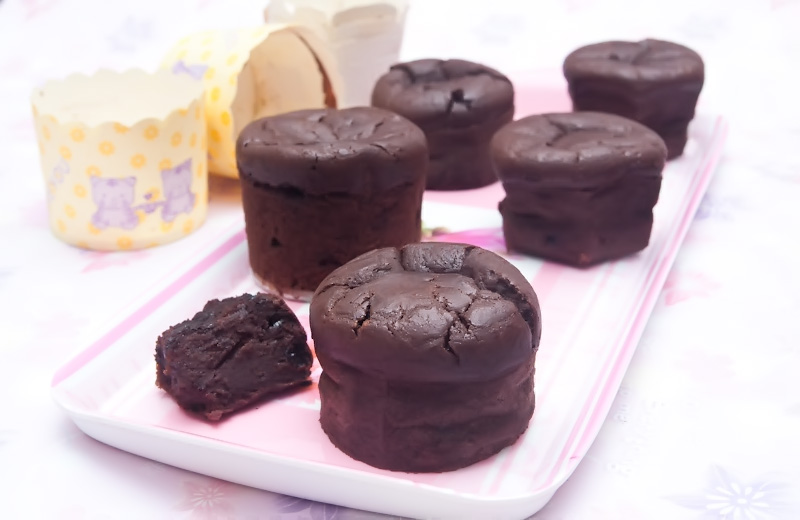 chocolate ricotta muffin